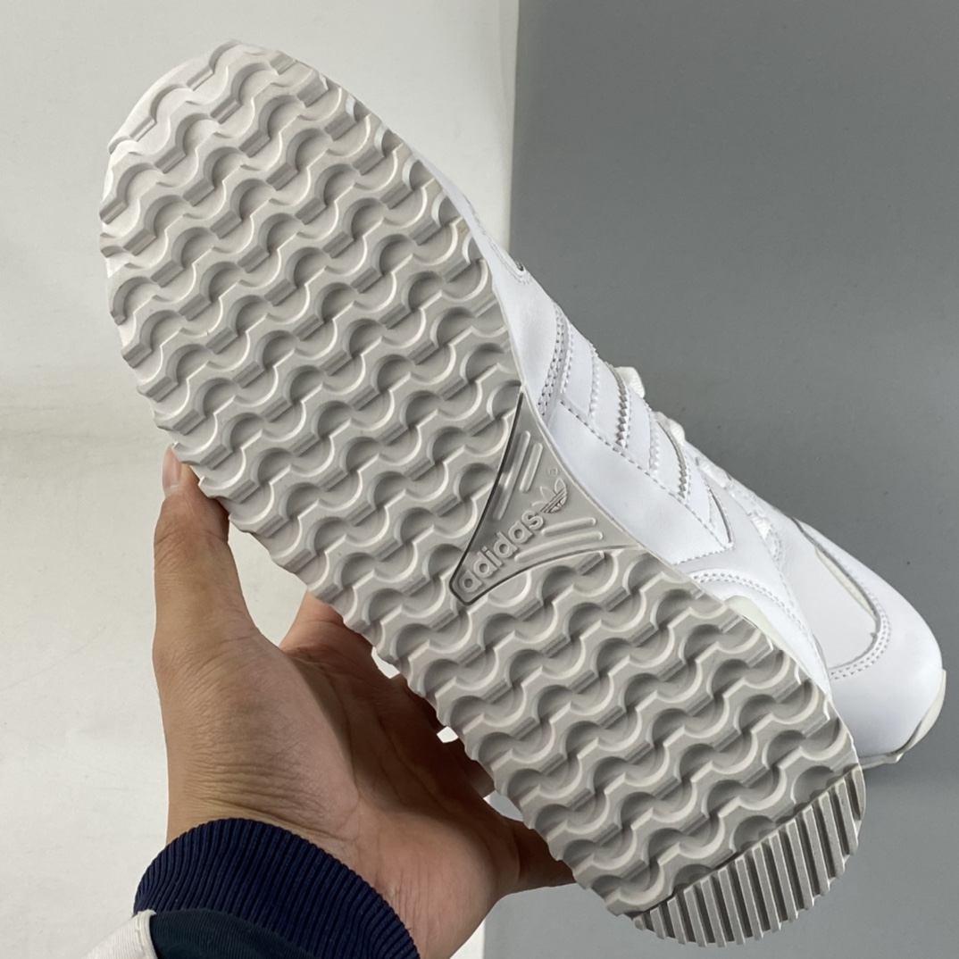 P180  Adidas Original ZX 700 复古百搭休闲跑步鞋 G62110