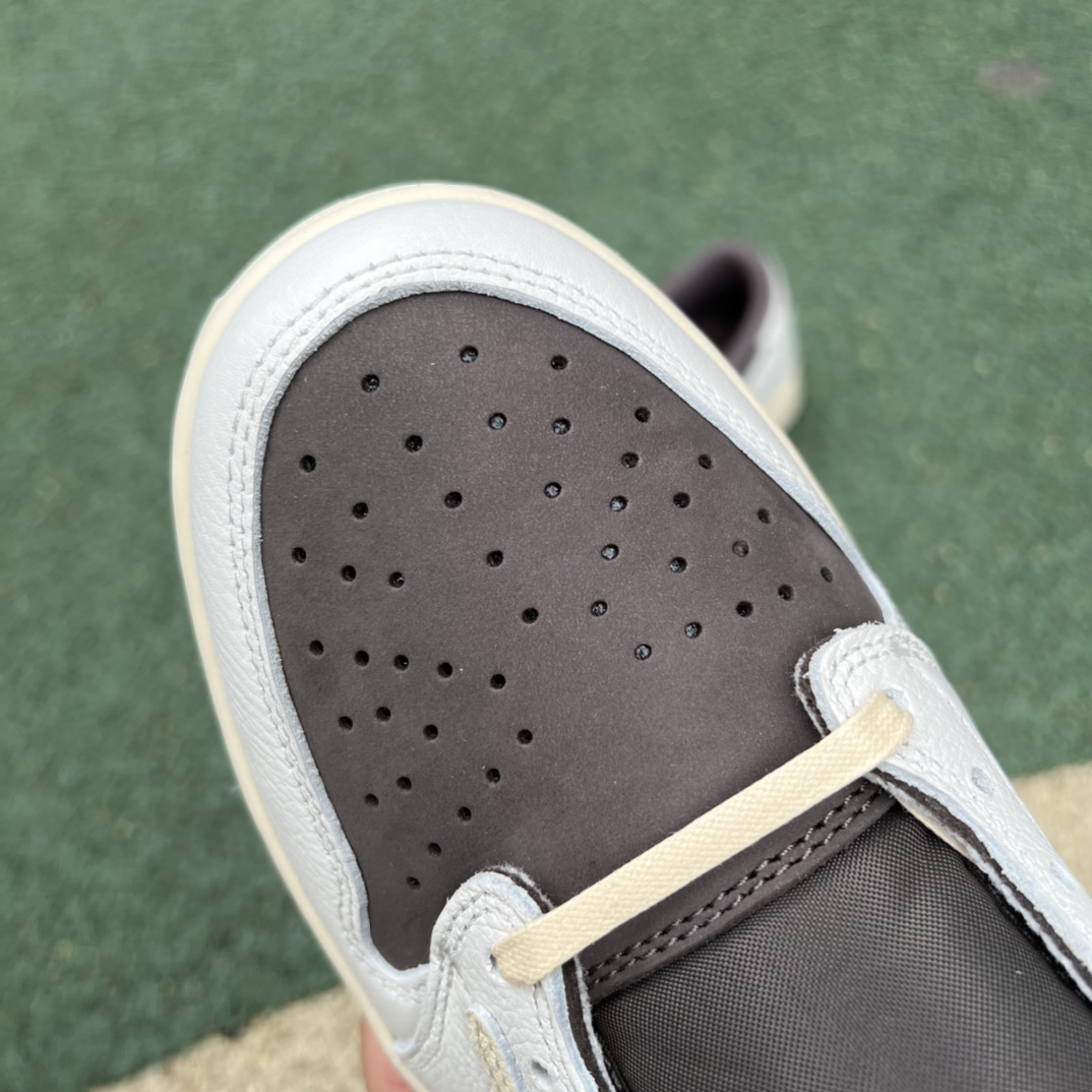 460  纯原版Travis Scott x Nike Air Jordan 1 Low AJ1白棕色 低帮板鞋TS 联名倒钩DM7866-162