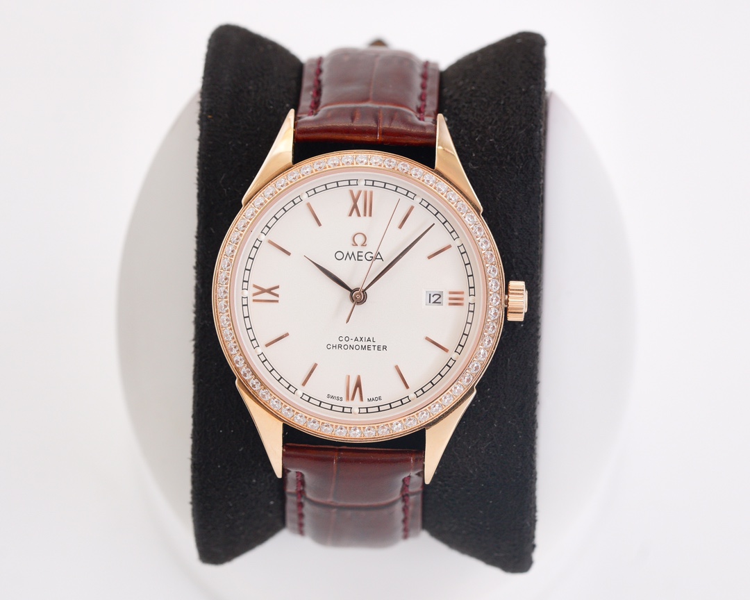 欧米茄 Omega 蝶飞系列尊贵版，为每一位president精心设计，佩戴舒适，送礼最佳，放心购买，采用全新进口8215机芯零返修尺寸39.5mm，材质316精钢，镜面：蓝宝石永不刮花，动力储存48小时，防水米，意大利小牛皮搭配针扣