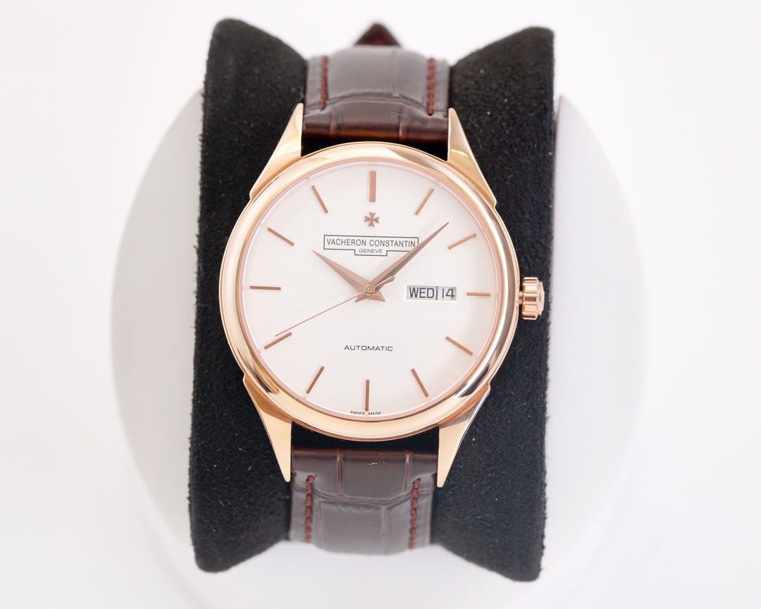 江诗丹顿 Vacheron Constsntin 尊贵版，为每一位president精心设计，佩戴舒适，送礼最佳，放心购买，机芯：8215零返修尺寸39.5mm，材质316精钢，镜面：蓝宝石永不刮花，动力储存48小时，防水米，意大利小牛皮搭配针扣