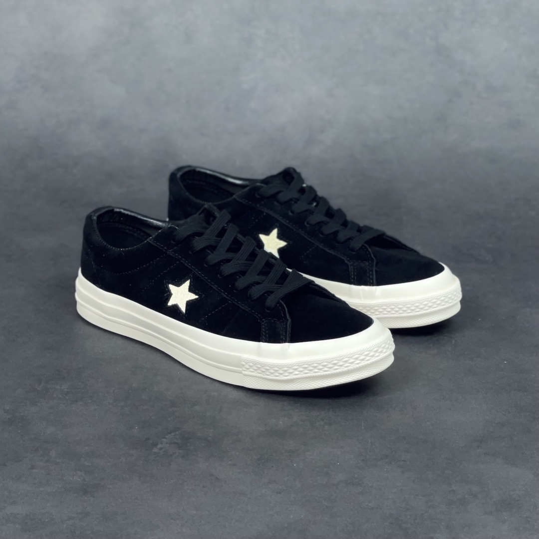 G0 Converse One Star 星星3M反光杰克一星翻毛皮 古着风做旧系列鞋面采用麂皮材质 质感十足 搭配标志性的One Star Logo 凸显充满现代感风格融入SKATE元素 源于街头设计灵感让你尽享舒适的穿着体验