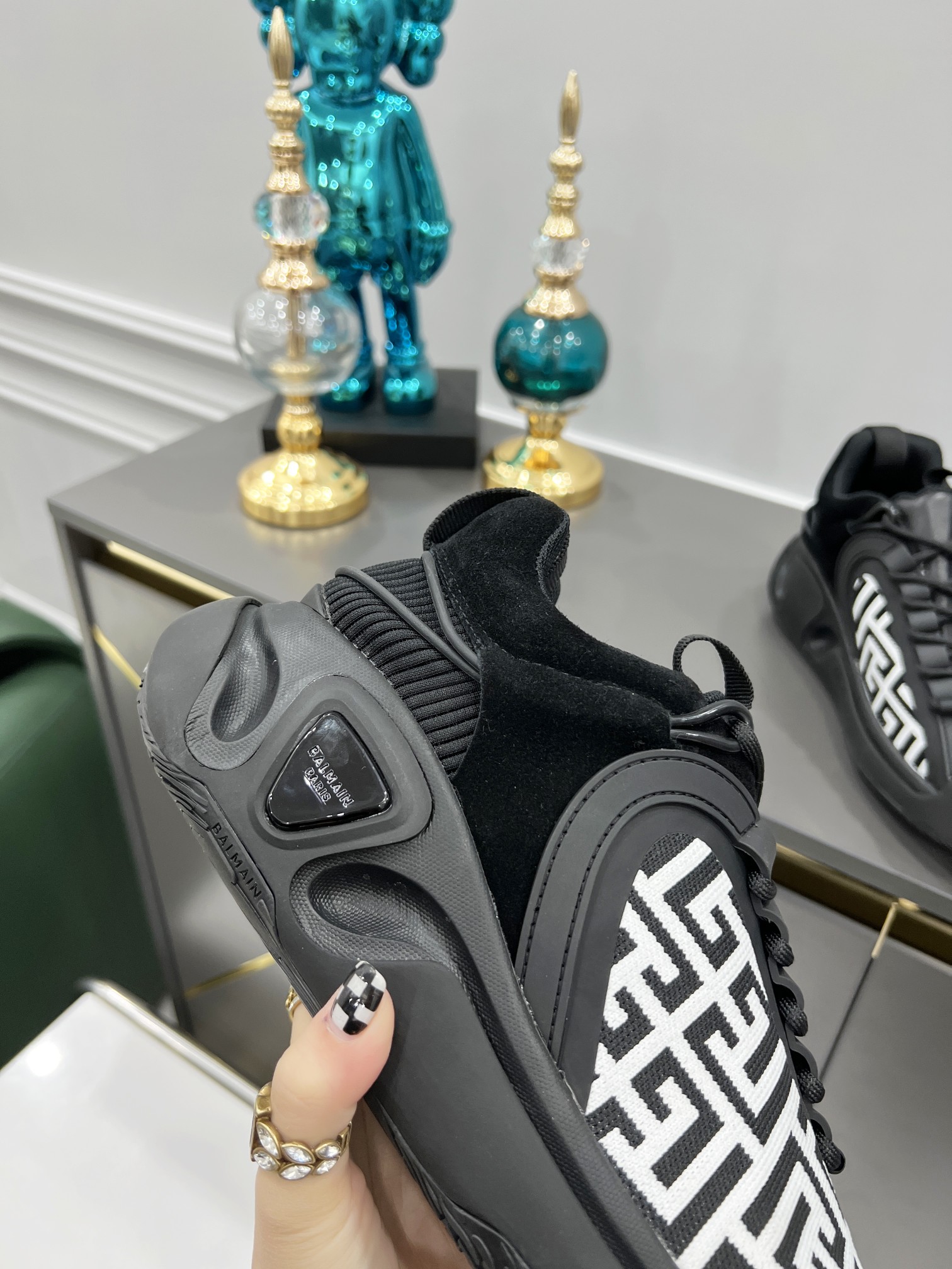 IT’S $800 FOR MEN. BALMAIN/BALMAN NEW B-RUNNER SCROLLING THREAD NEW SNEAKERS MALE 40-45 - 图片 8