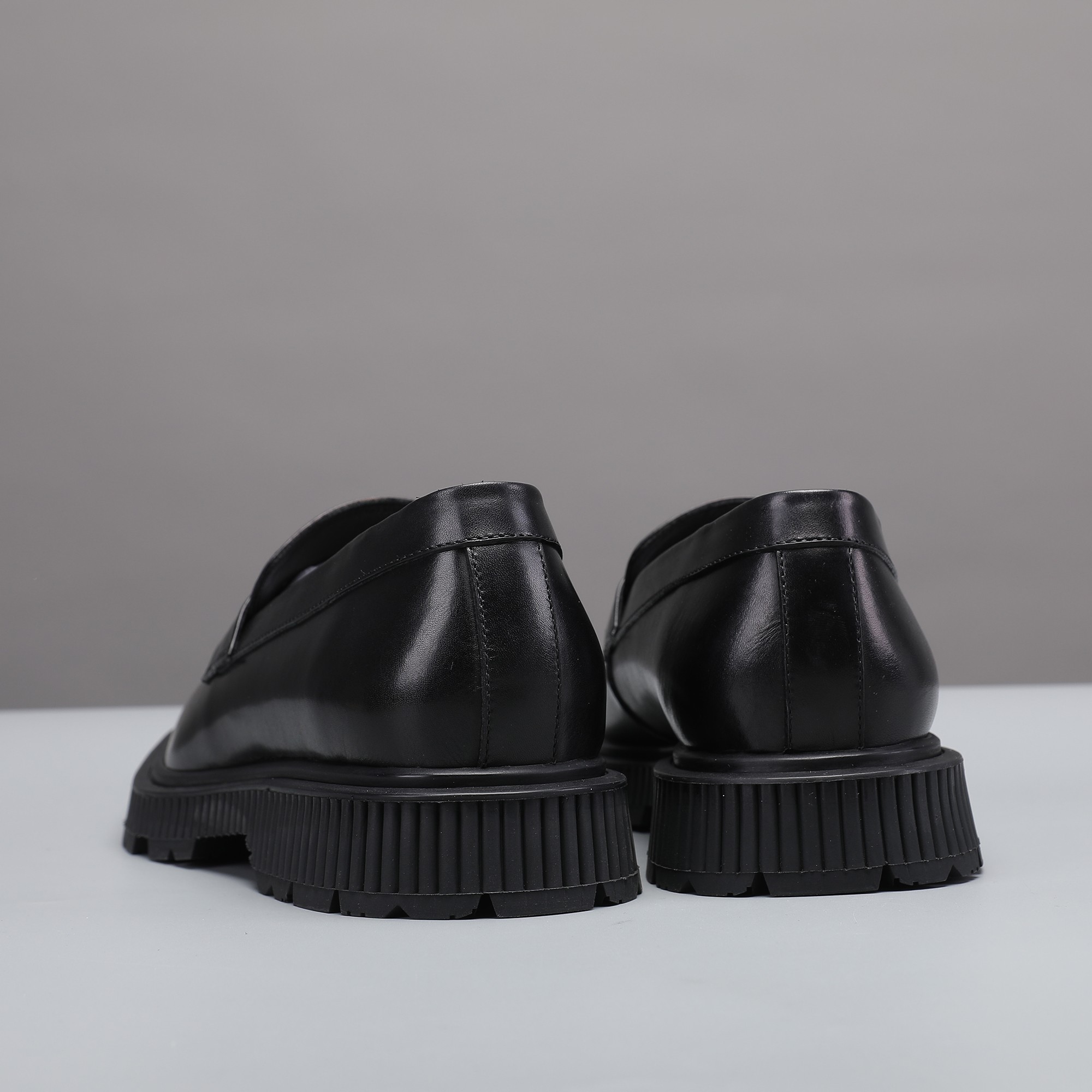 Berluti/Berluti 2021 Nueva llegada Hecho de cuero de vaca importado, hecho a mano y repetidamente fr