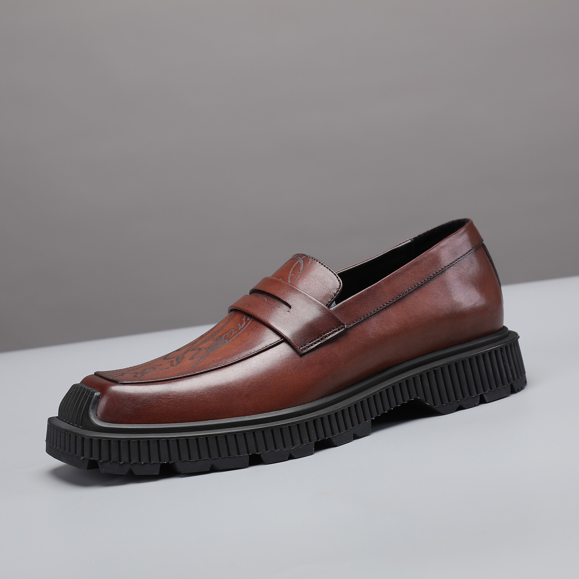 Berluti/Berluti 2021 nueva llegada Hecho de cuero de vaca importado, hecho a mano y repetidamente fr