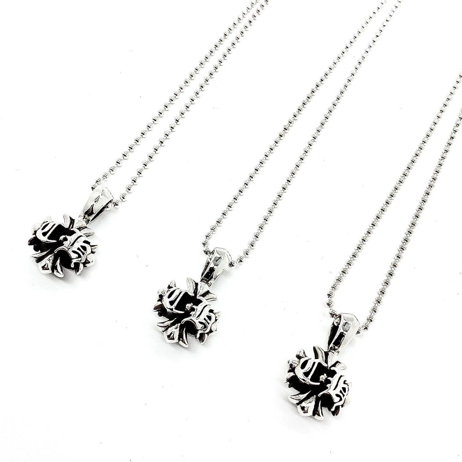Chrome Hearts 𝐂𝐡𝐫𝐨𝐦𝐞 𝐡𝐞𝐚𝐫𝐭𝐬 克罗心CH十字项链