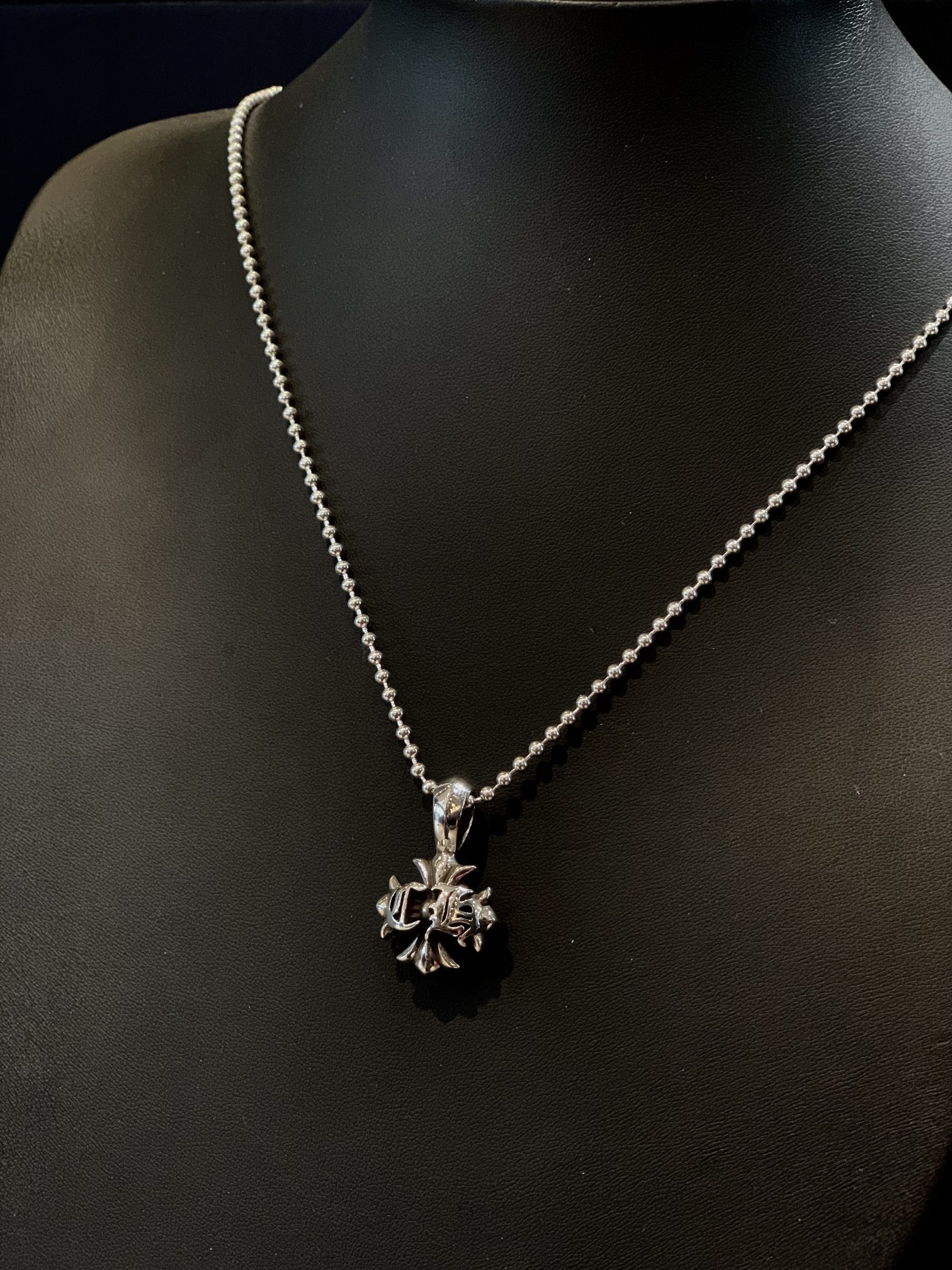 Chrome Hearts 𝐂𝐡𝐫𝐨𝐦𝐞 𝐡𝐞𝐚𝐫𝐭𝐬 克罗心CH十字项链