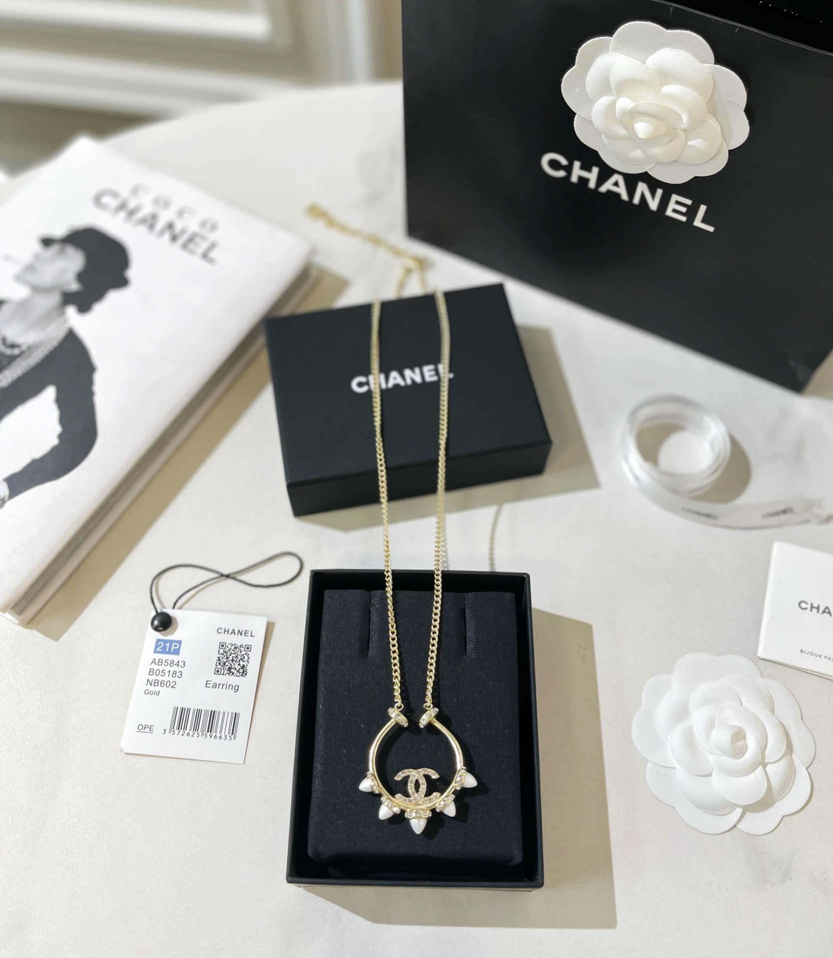 新款☑️CHANEL香奈儿双c锥形珍珠项链