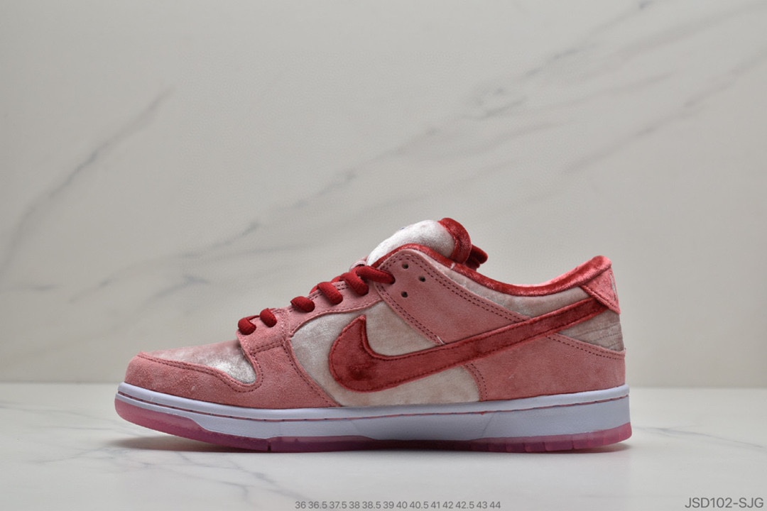 200 StrangeLove x Nike SB Dunk Low”Valentine’s Day”扣篮系列低帮经典百搭休闲运动板鞋“情人节白粉丝绒”CT2552-800