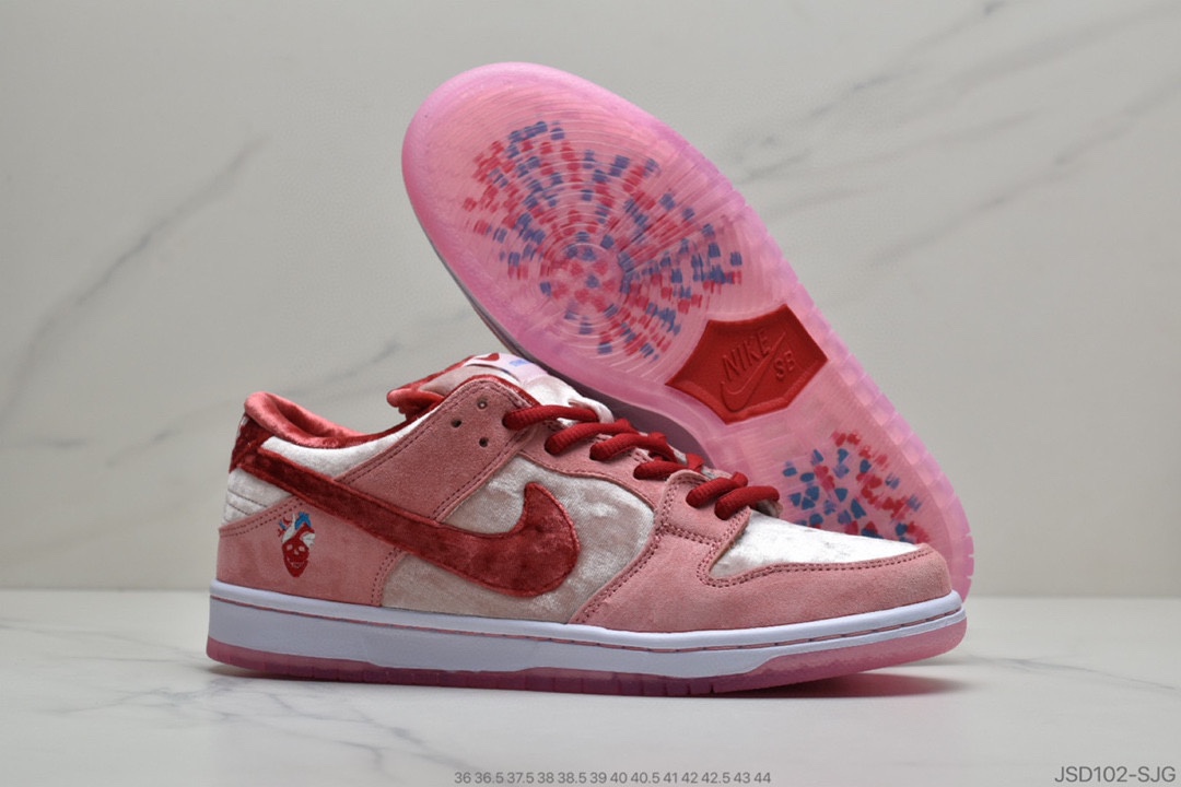200 StrangeLove x Nike SB Dunk Low”Valentine’s Day”扣篮系列低帮经典百搭休闲运动板鞋“情人节白粉丝绒”CT2552-800