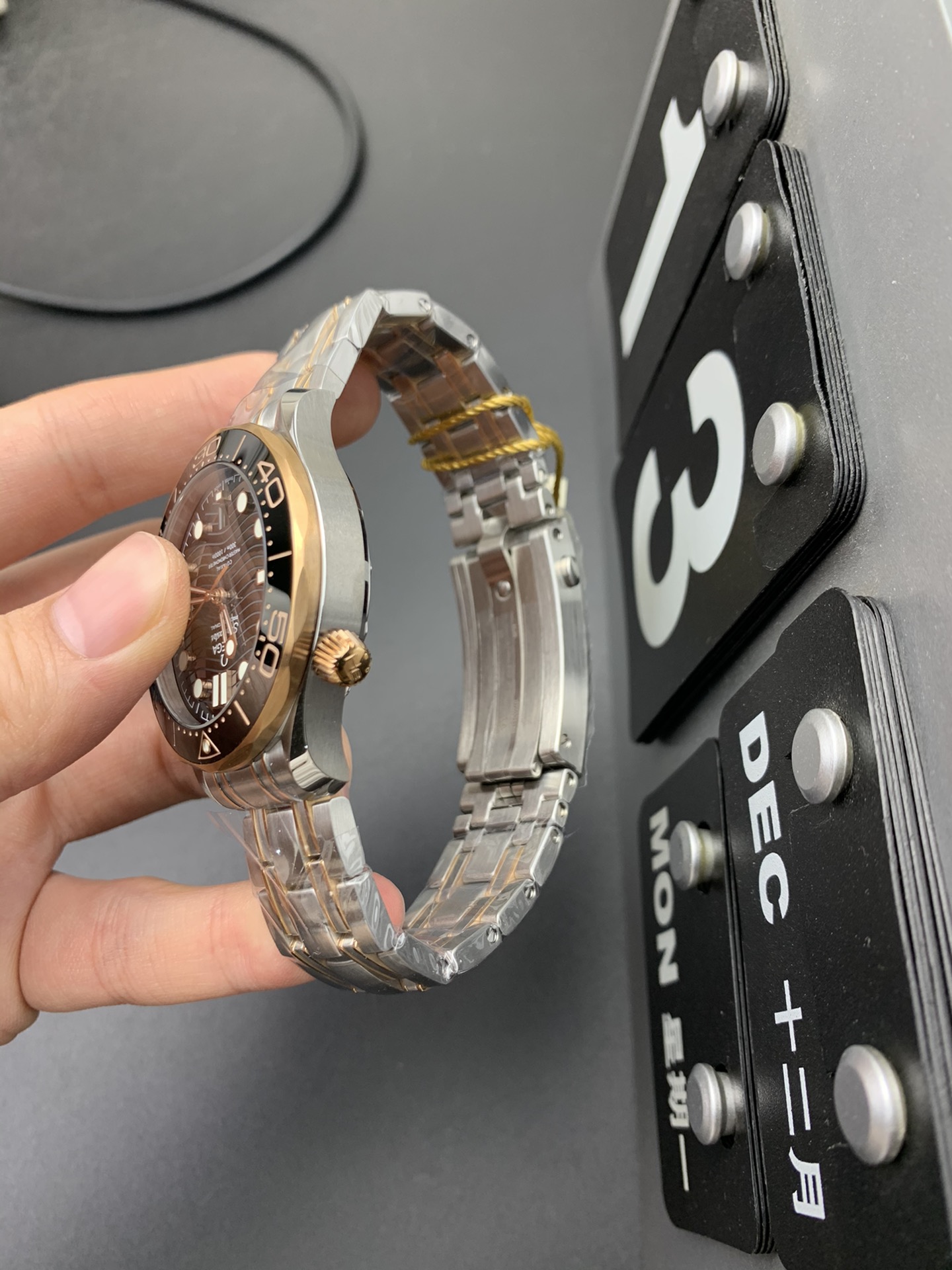 Omega OR 间金海马300