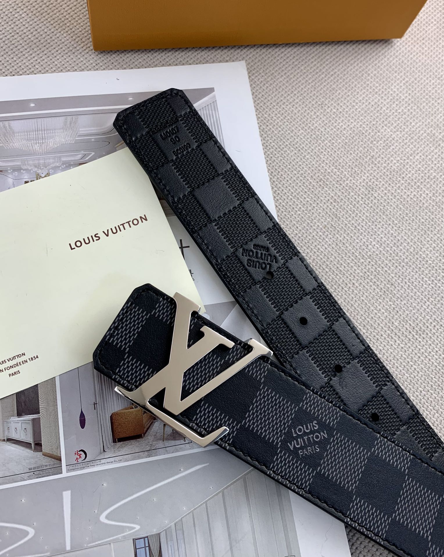 Louis Vuitton Cinturón Piel de vaca Cuero