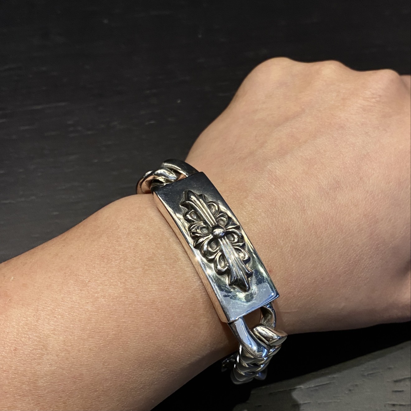Chrome Hearts 新品上架𝐂𝐡𝐫𝐨𝐦𝐞 𝐡𝐞𝐚𝐫𝐭𝐬 克罗心长十字花宝剑插销扣手链