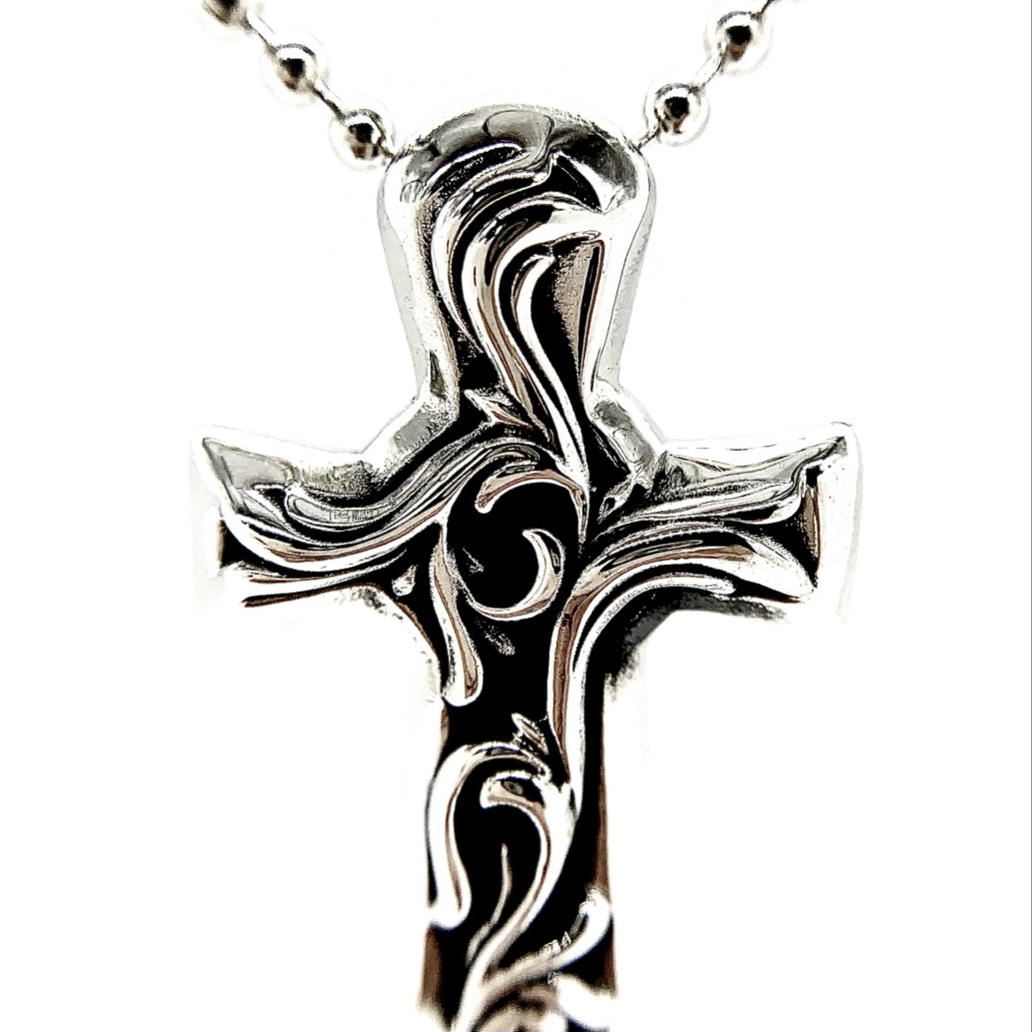 Chrome Hearts 新品上架𝐂𝐡𝐫𝐨𝐦𝐞 𝐡𝐞𝐚𝐫𝐭𝐬 克罗心蔓藤十字架项链