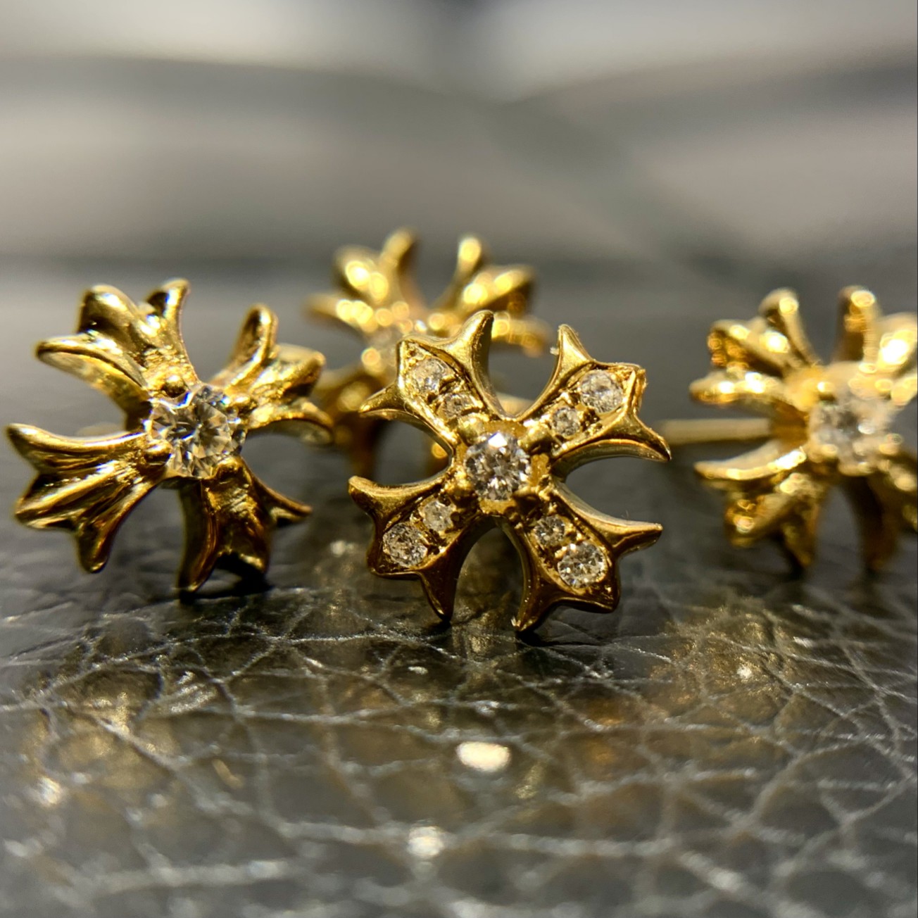 Gold-plated custom with diamond setting