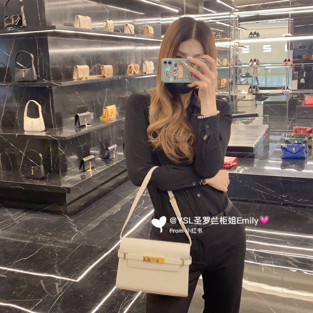 YSL 𝙈𝙖𝙣𝙝𝙖𝙩𝙩𝙖𝙣 𝟮𝟰𝙘𝙢 牙签纹法棍包 675626白色/金扣