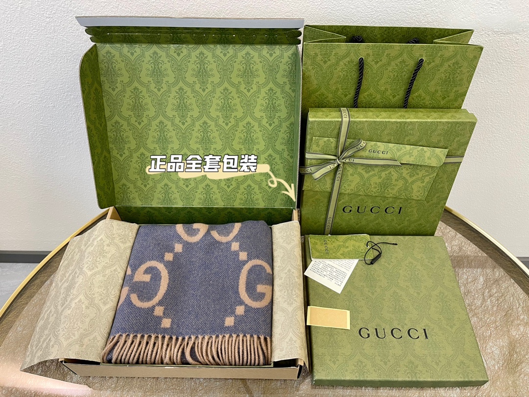 GUCCI古驰GG图案流苏细节纯羊绒围巾674275