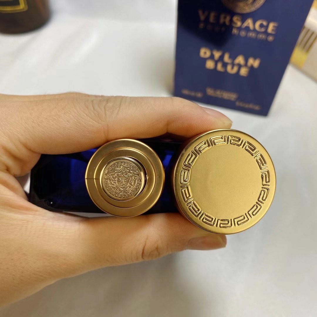 Versace Dylan Blue Eau de Toilette for Men - 100ml 5 i1639476367 2494 4