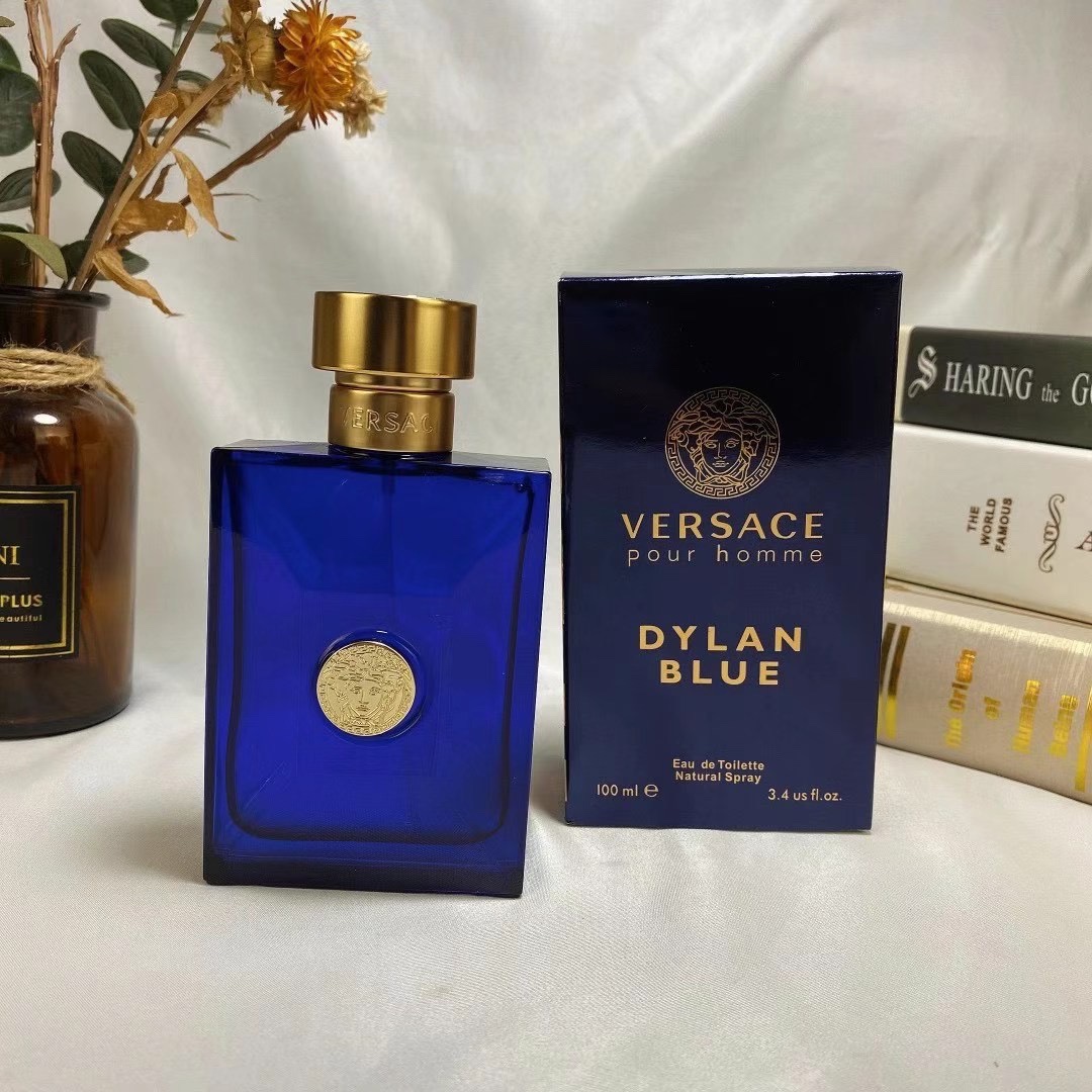 Versace Dylan Blue Eau de Toilette for Men - 100ml 1 i1639476367 7839 0