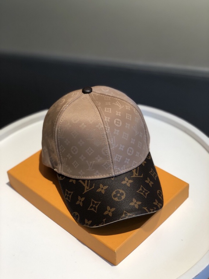 NO:195817,Louis Vuitton Baseball Cap Louis Vuitton New LV Baseball Cap, heavy industry creates perfect spliced ​​leather, high-end and atmospheric, versatile and universal for both men and women!  Hat fisherman hat baseball hat knit hat, hat, louis vuitton, louis vuitton, louis vuitton, espadrilles, hats19860909路易威登棒球帽 LouisVuitton 新款LV棒球帽,重工打造完美拼接皮质,高端大气,百搭款男女通用！帽子渔夫帽棒球帽针织帽,帽子,louis vuitton,louis vuitton,louis vuitton,espadrilles,hats,hat