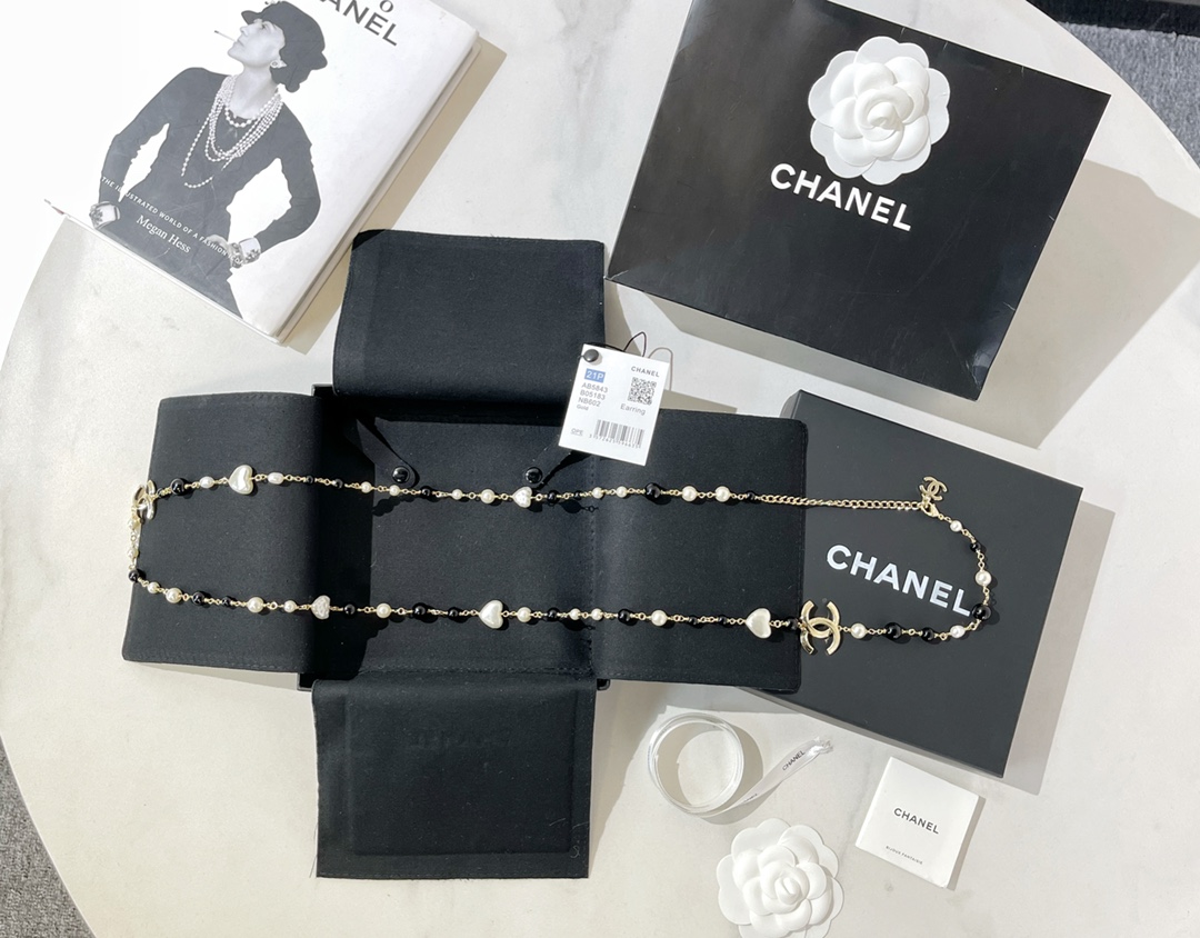 新款☑️CHANEL香奈儿双c桃心项链毛衣链