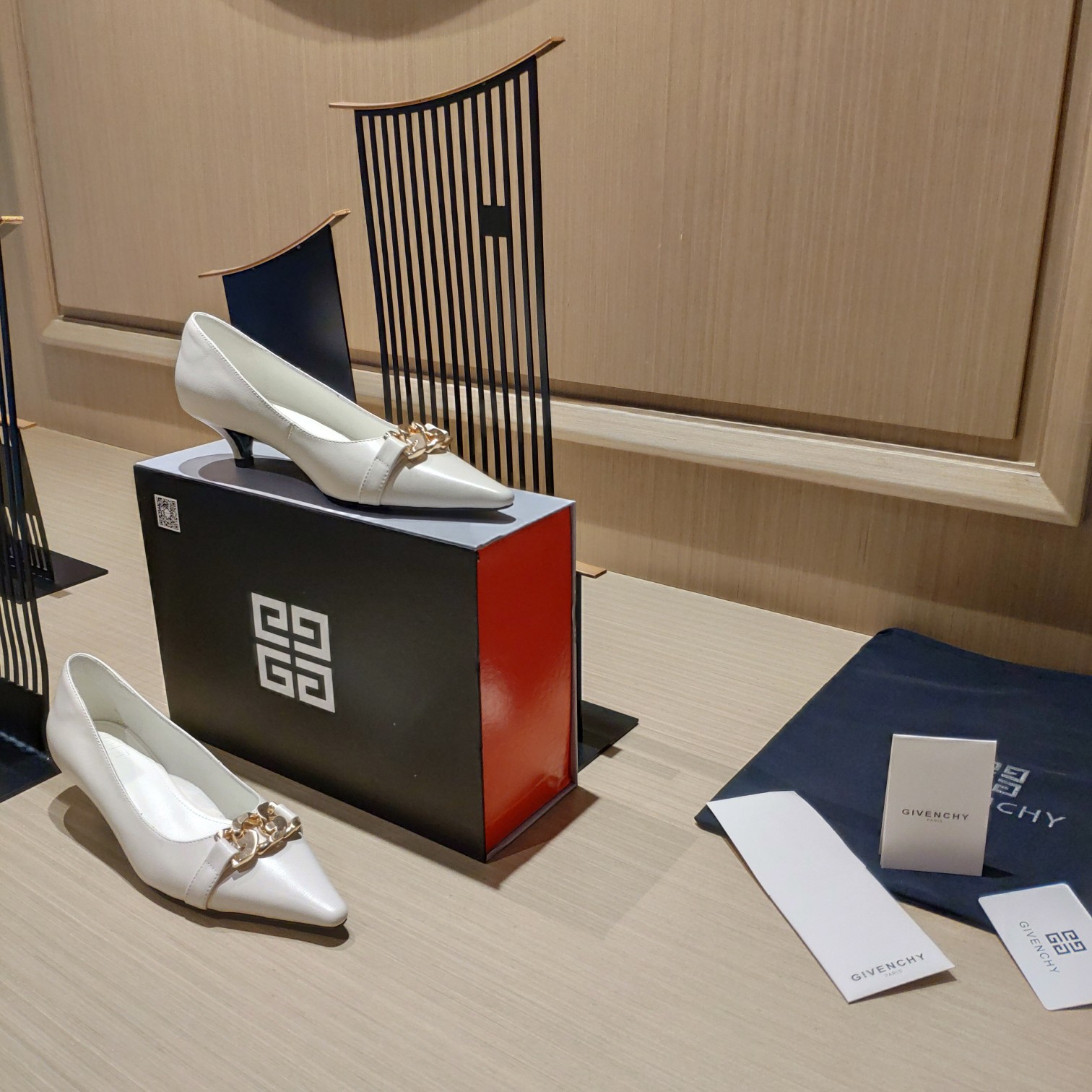 Givenchy 2023 Spring Shoe Collection: Unique Style, Comfortable Feet, Italian Craftsmanship - 图片 6