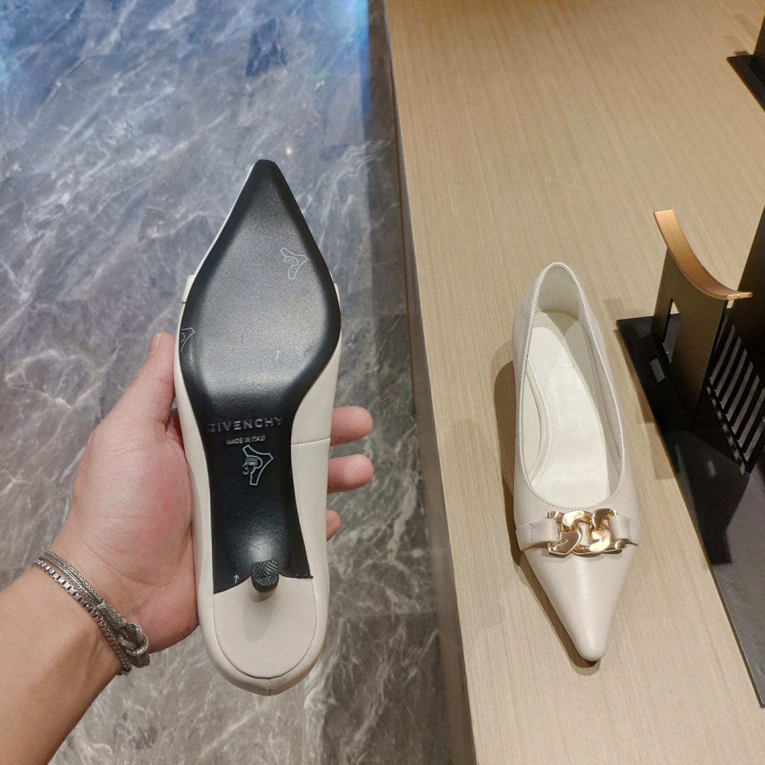 Givenchy 2023 Spring Shoe Collection: Unique Style, Comfortable Feet, Italian Craftsmanship - 图片 8