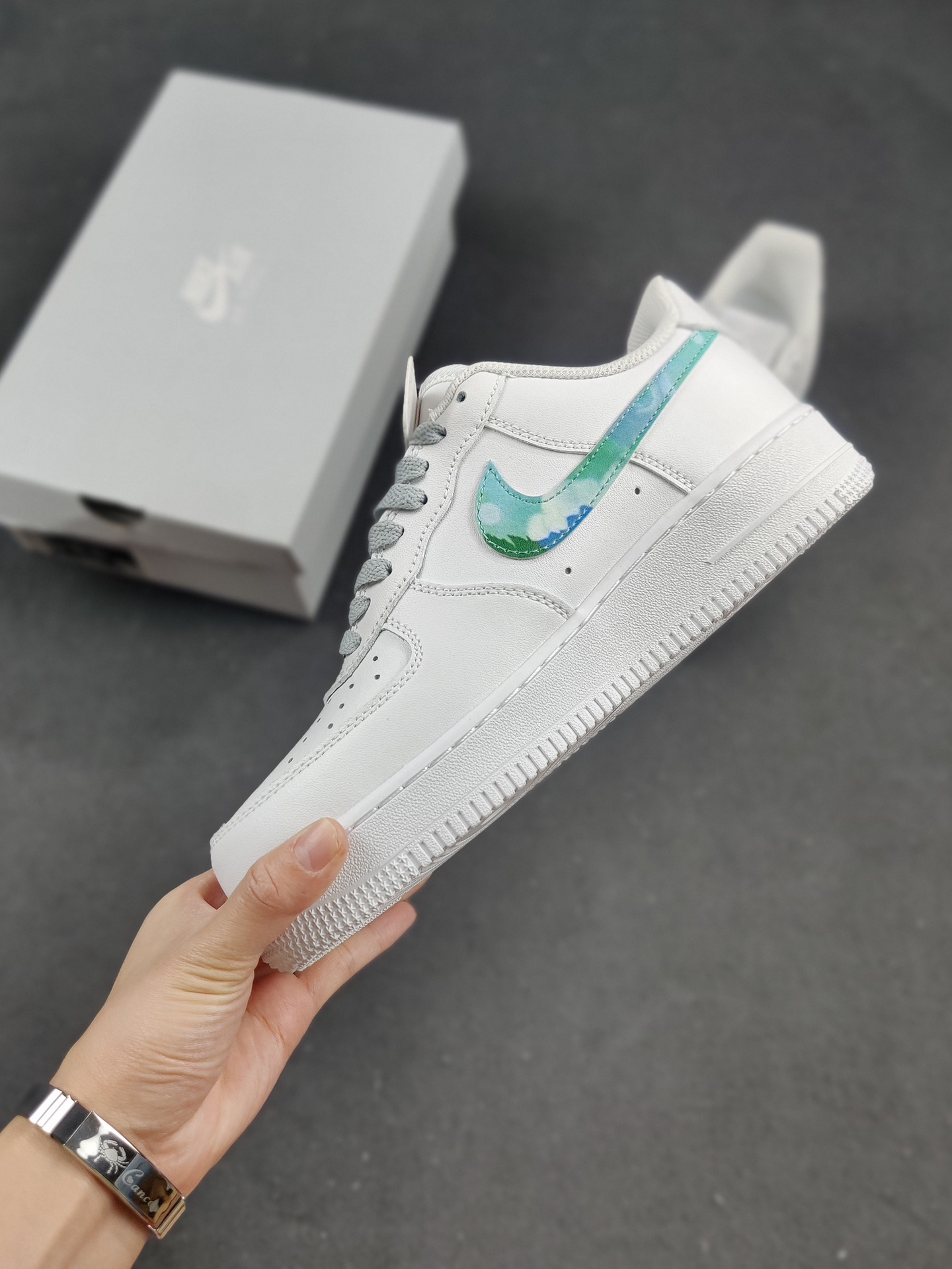 Nike Air Force 1 White Green Sneakers,Original Version,Honeycomb Cushion 4 i1639514363 4004 2