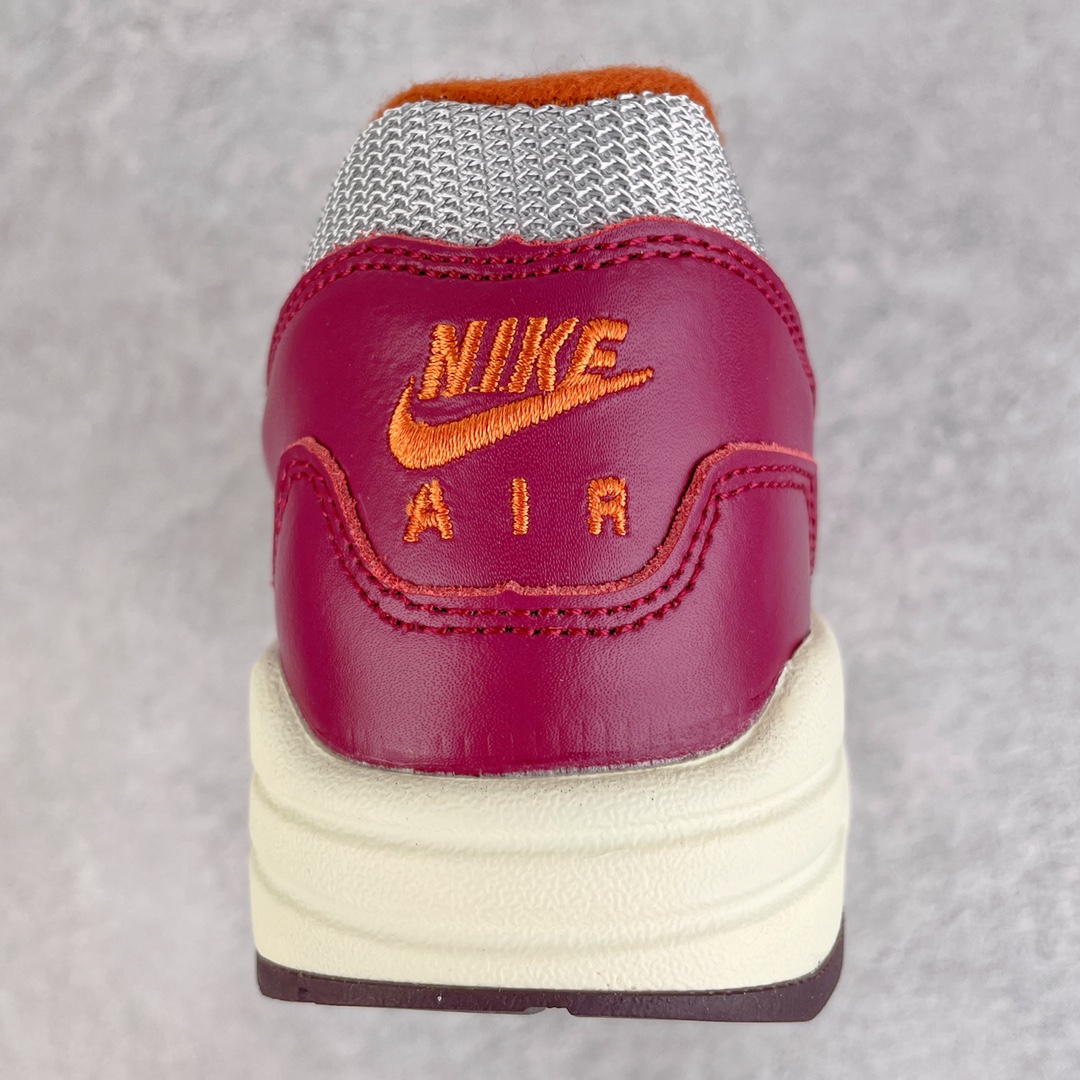 图片[8]-零售💰230 ＃超级福利‼NK Air Max 1 初代复古气垫慢跑鞋 DO9549-001 由Tinker Hatfeld和Mark Parker在1987年设计 灵感来自于巴黎蓬皮杜中心 在参观了蓬皮杜中心之后提出了Air Max的标志性开窗可视气垫的理念 并将其实际开发成功 是NK史上第一双可视气垫跑鞋 凭借着Air Max气垫带来的舒适脚感和鞋面面料上的不断精进才使得Air Max 1在现如今都是复古慢跑鞋的首选 深厚的历史渊源 独特的流线形设计 极为复古的外观使得它深受鞋迷的喜爱 SIZE：36 36.5 37.5 38 38.5 39 40 40.5 41 42 42.5 43 44 44.5 45 46 47.5 编码：by2936030-运动鞋