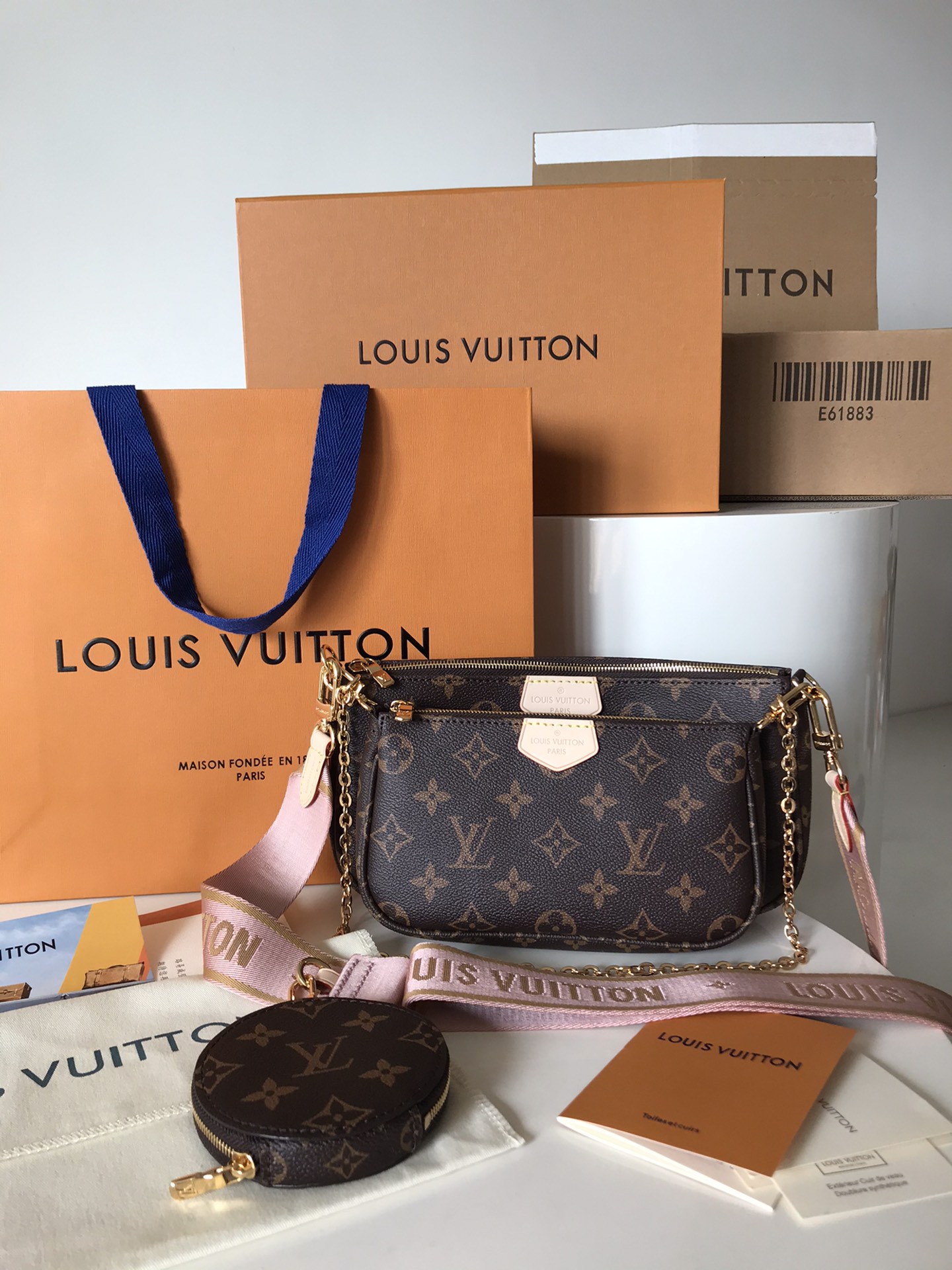 Louis Vuitton Bags Handbags Gold Monogram Canvas Pochette Chains M44840