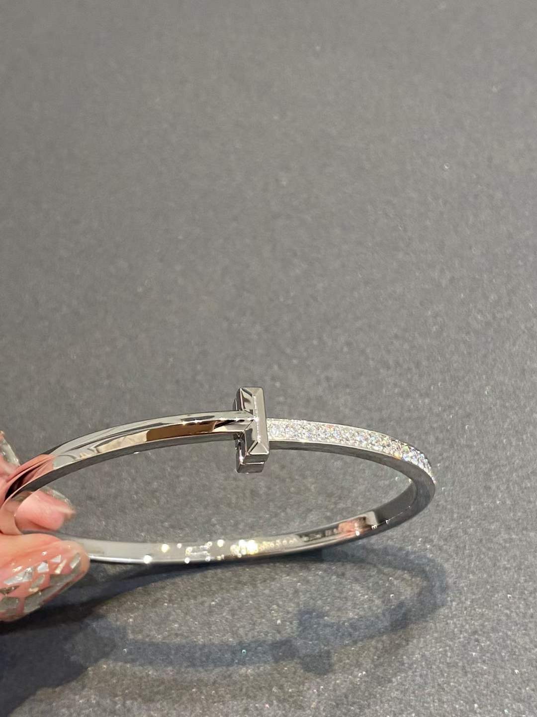 Tiffany & Co. Tiffany&Co. T1系列 无可替代窄式手镯