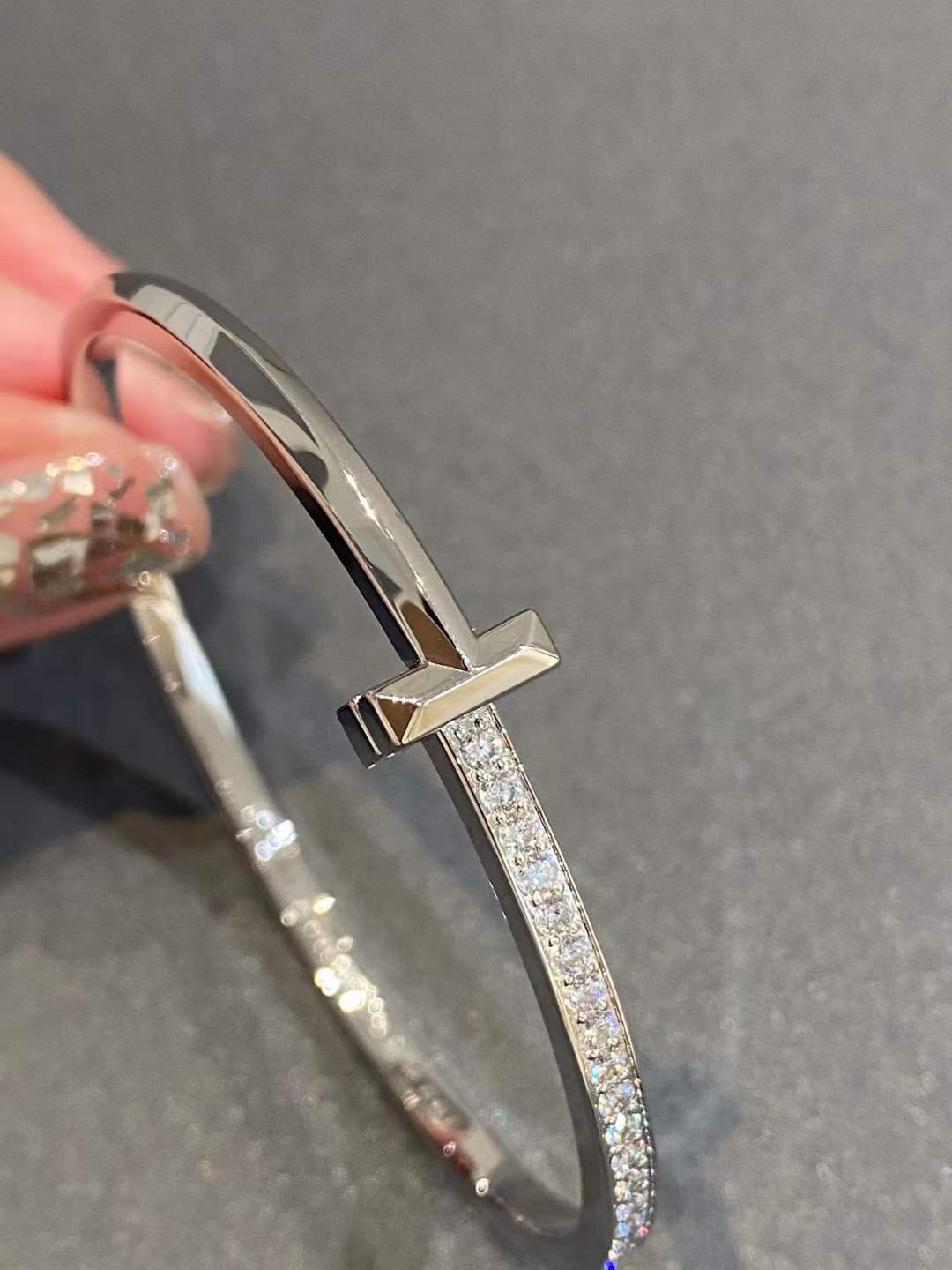 Tiffany & Co. Tiffany&Co. T1系列 无可替代窄式手镯