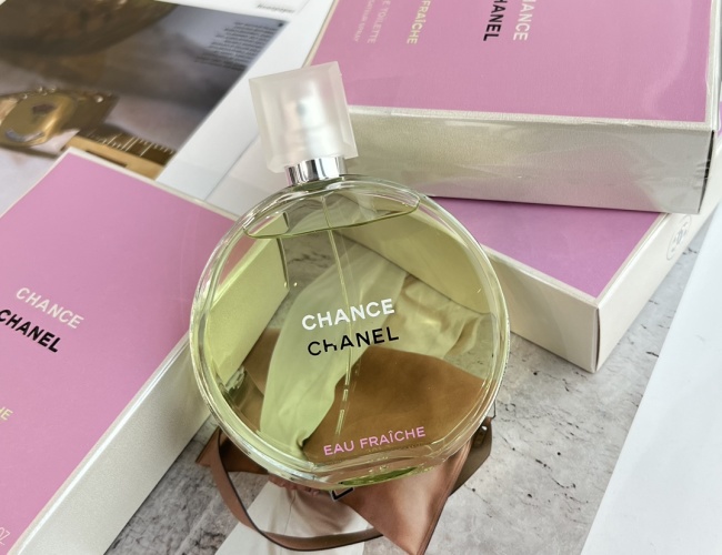 Chanel Chance Eau Fraiche: A Refreshing Floral Fragrance for Women