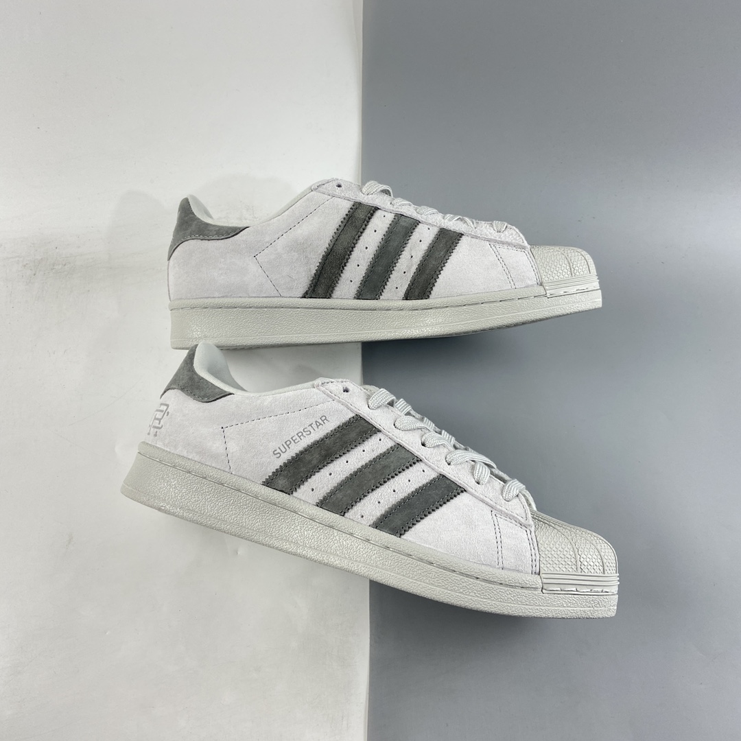 P200  Reigning champ X Supertar阿迪达斯贝壳头卫冕冠军BS9558