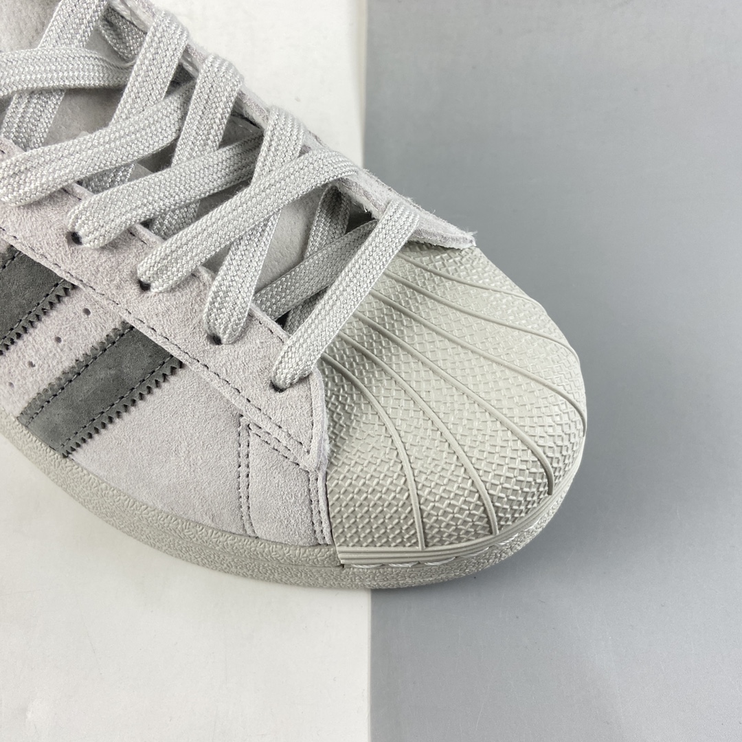 P200  Reigning champ X Supertar阿迪达斯贝壳头卫冕冠军BS9558