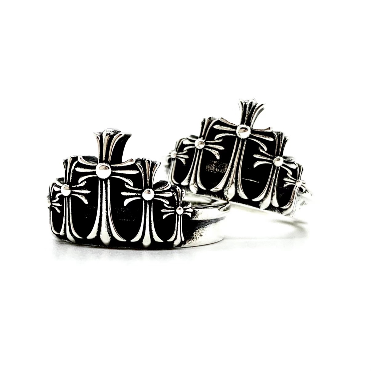 Chrome Hearts 𝐂𝐡𝐫𝐨𝐦𝐞 𝐡𝐞𝐚𝐫𝐭𝐬克罗心 皇冠十字架戒指
