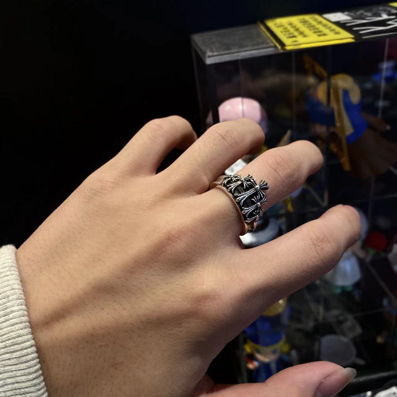 Chrome Hearts 𝐂𝐡𝐫𝐨𝐦𝐞 𝐡𝐞𝐚𝐫𝐭𝐬克罗心 皇冠十字架戒指