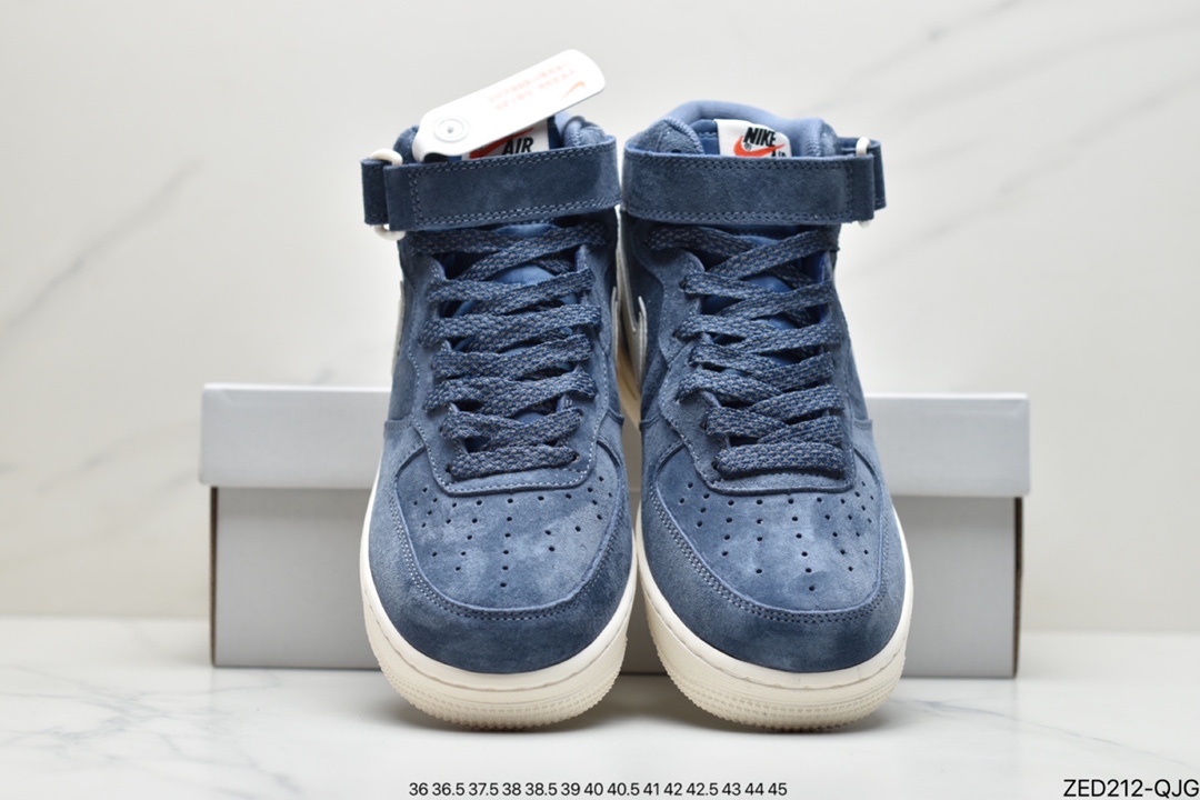 260 耐克Nk Air Force 1’07 Mid 空军一号3M反光中帮休闲板鞋 AA1118-007-莆田鞋,莆田鞋货源,高仿鞋,高仿鞋货源,安福档口,莆田高仿鞋,莆田鞋批发,高仿鞋批发,莆田高仿运动鞋,高仿运动鞋,莆田运动鞋 260 耐克Nk Air Force 1’07 Mid 空军一号3M反光中帮休闲板鞋 AA1118-007