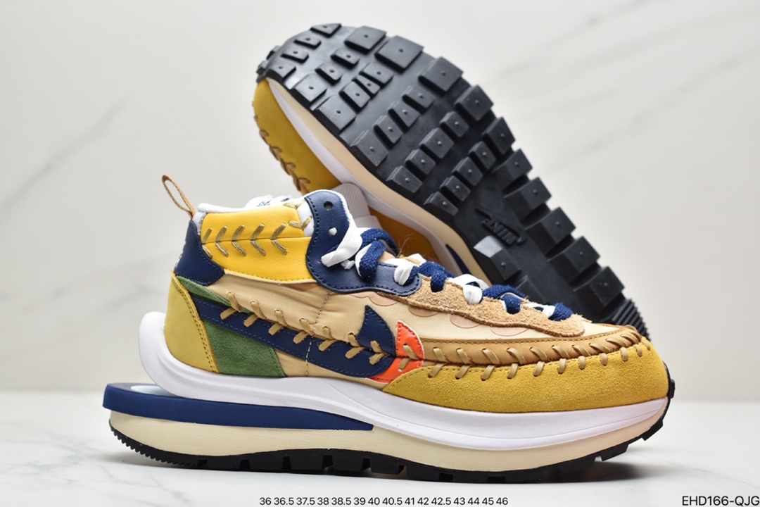 410 Jean Paul Gaultier x sacai x NIKE VaporWaffle ”Multi-Color” 三方联名合作款经典华夫缝合中帮跑鞋 DH9186-200