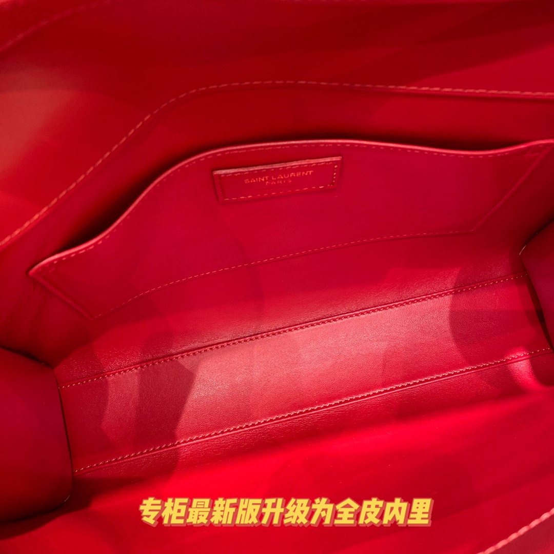 Ysl 𝑴𝒂𝒏𝒉𝒂𝒕𝒕𝒂𝒏 29CM曼哈顿法棍包 579271大红色牙签纹金扣