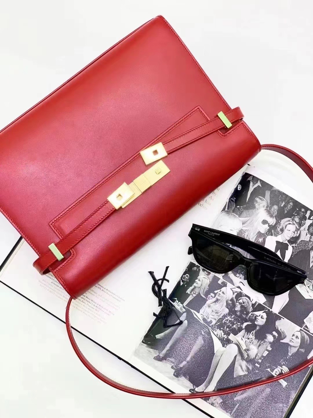 Ysl 𝑴𝒂𝒏𝒉𝒂𝒕𝒕𝒂𝒏 29CM曼哈顿法棍包 579271大红色牙签纹金扣