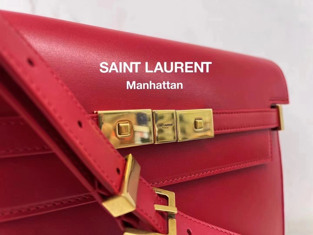 Ysl 𝑴𝒂𝒏𝒉𝒂𝒕𝒕𝒂𝒏 29CM曼哈顿法棍包 579271大红色牙签纹金扣