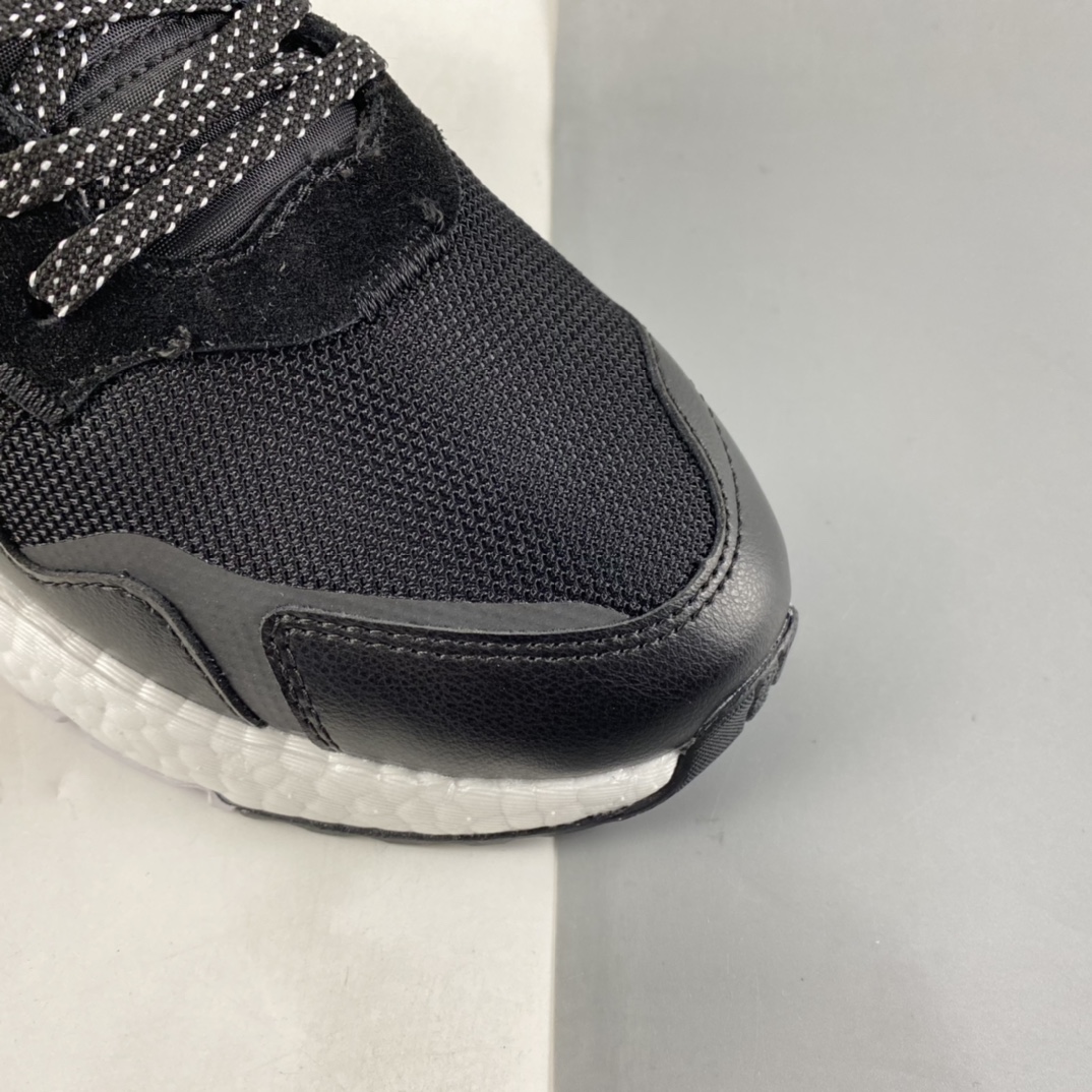 P200  Adidas Nite Jogger Boost 阿迪夜行者爆米花大底复古跑鞋 FW6689