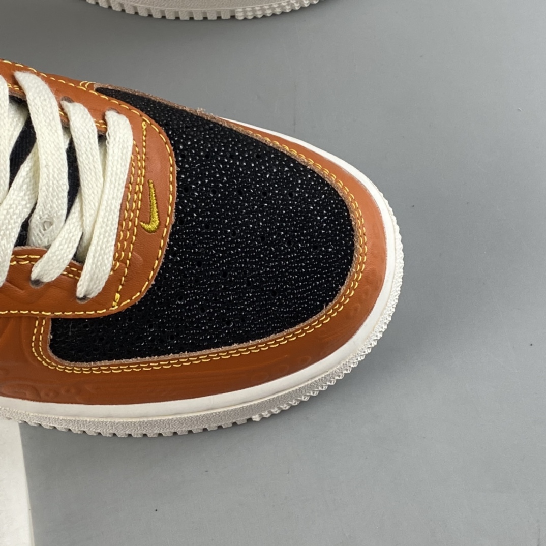 P240  NIKE Air Force 1’07 Low ”Siempre Familia” 空军一号低帮板鞋 DO2157-816