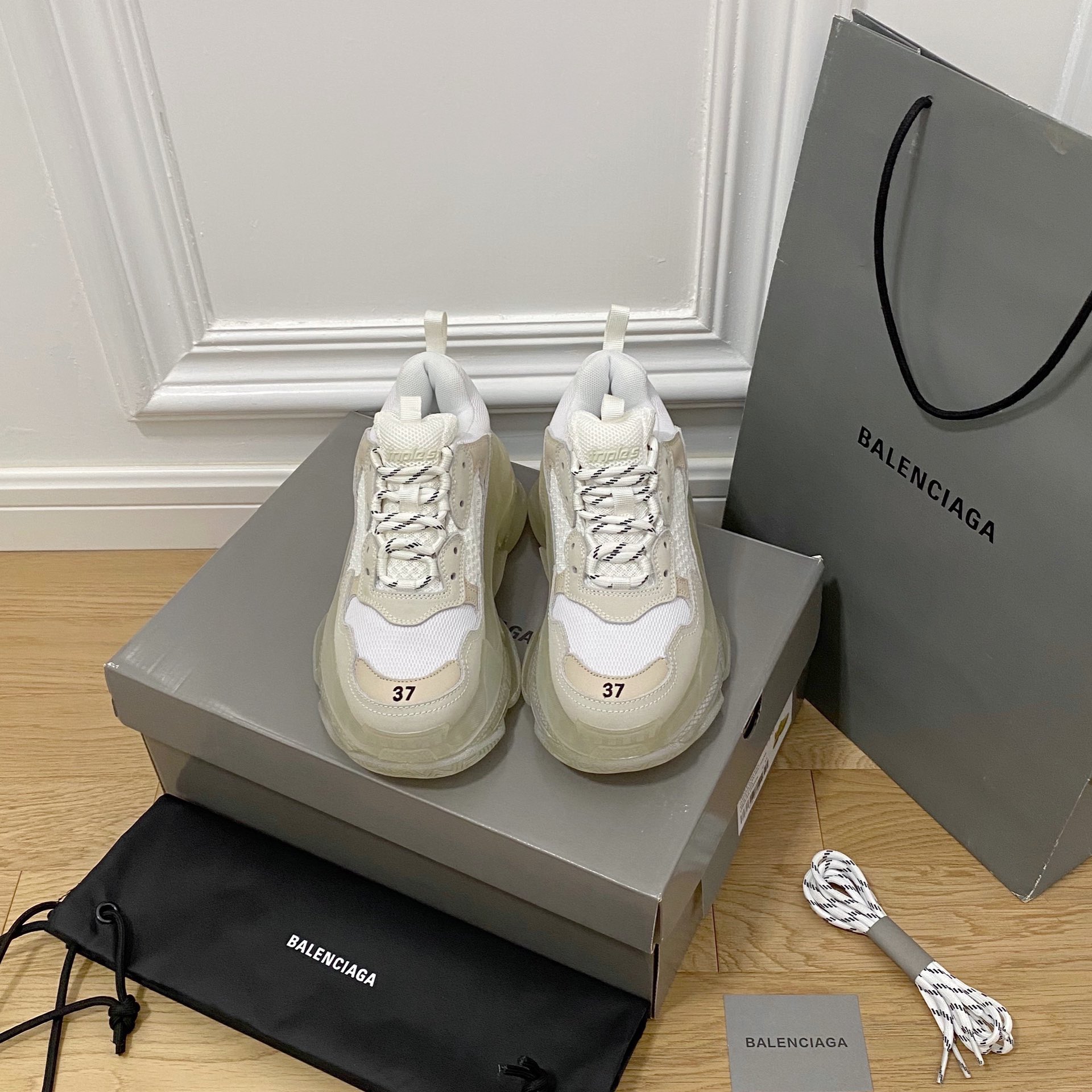 Blanco BALENCIAGA · Balenciaga 2022ss nuevo nuevo color triplica los zapatos de papá con colchón de aire de cristal rea…