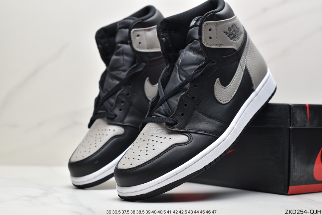 270 Air Jordan 1 High OG ”Bred Patent” 高帮 漆皮黑红 555088
