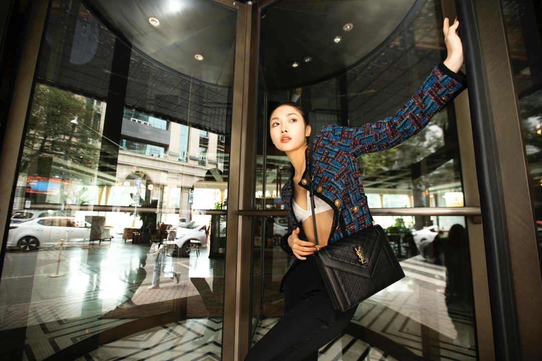 Saint laurent Ysl Gaby绗缝纹路信封斜挎包 668863黑色