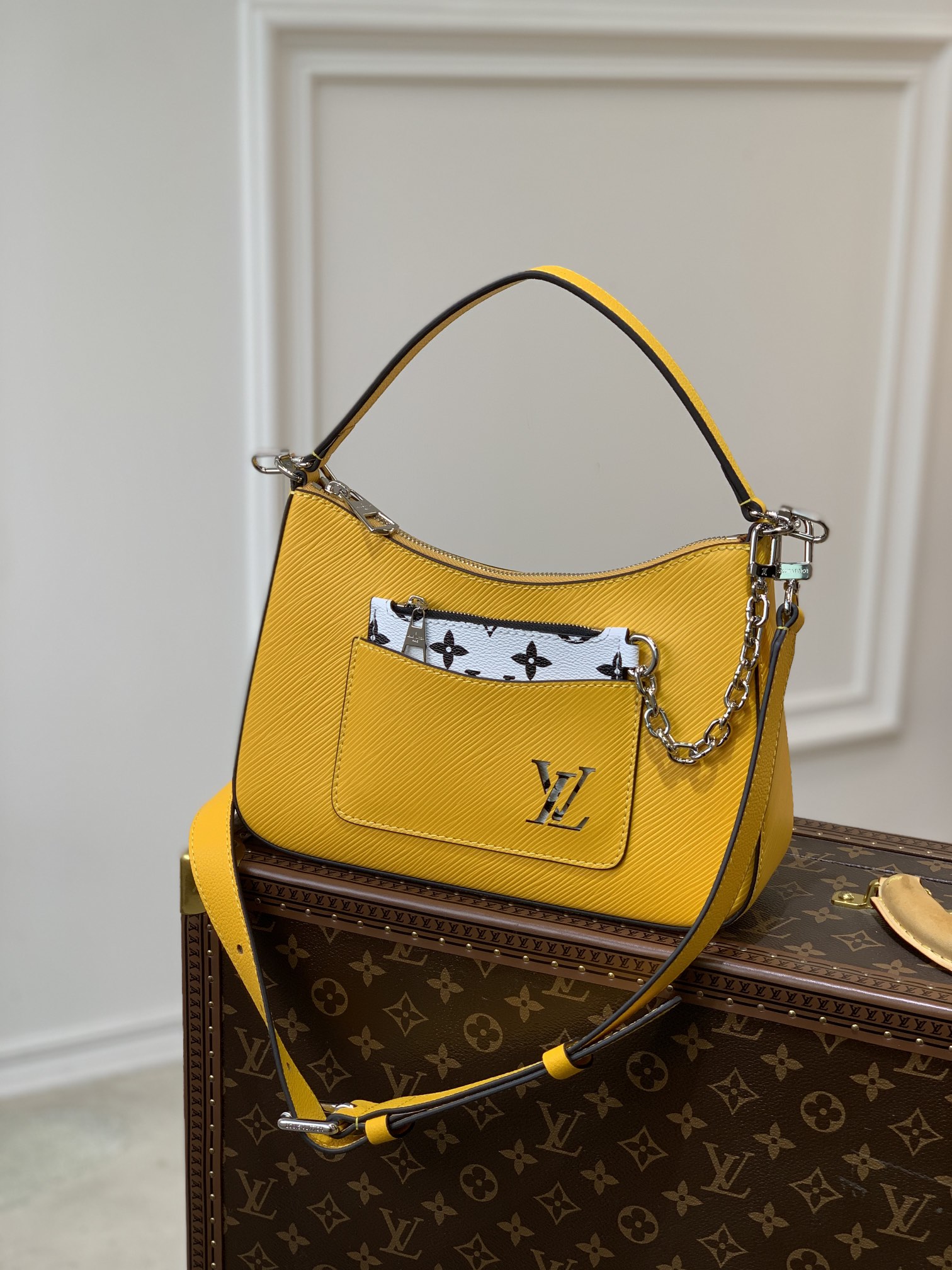 Fashion Designer
 Louis Vuitton LV Marelle Bags Handbags Best Capucines Replica
 Yellow Epi Canvas Chains M80688