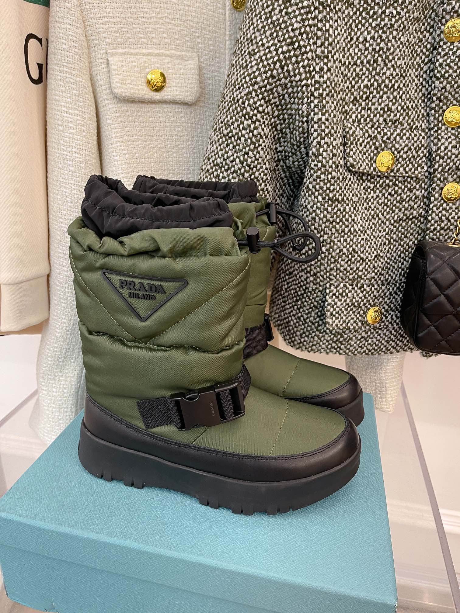 PRADA/秋冬新款羽绒靴太空雪地靴_______________________________代购品