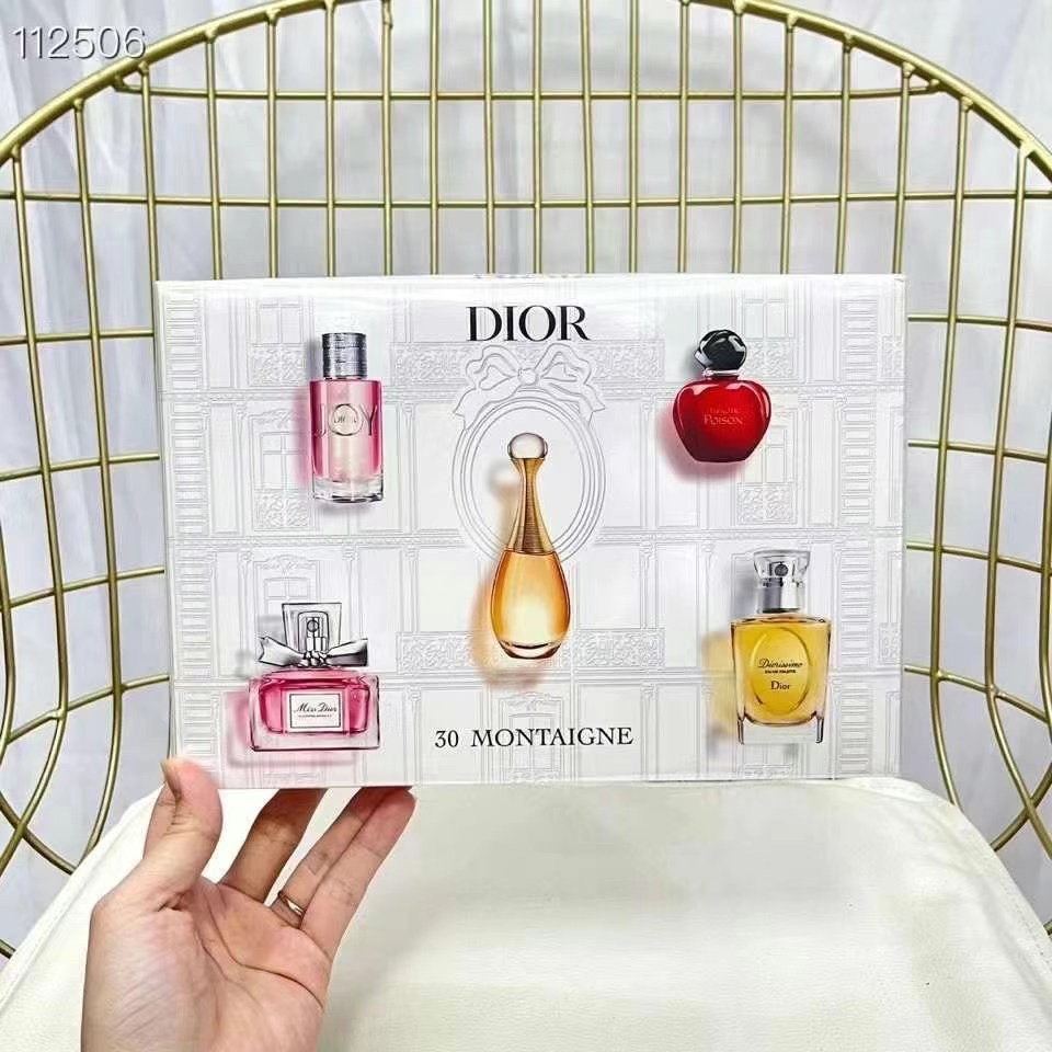 Dior 5ml Miniature Perfume Set - Sweet Heart, Joy, J'adore, Poison, Dune 2 i1639721789 7092 0