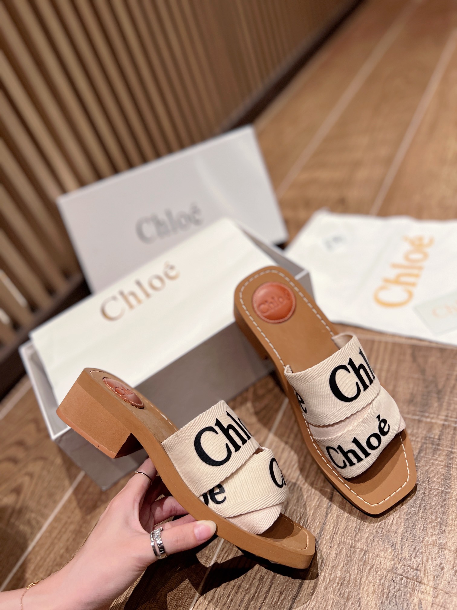 Chloé Woven Strap Heeled Sandals | Comfortable & Stylish Summer Slides 5 i1639741661 8505 3